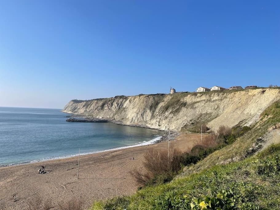 Kukis Duplex Beach Near Bilbao Getxo Kültér fotó